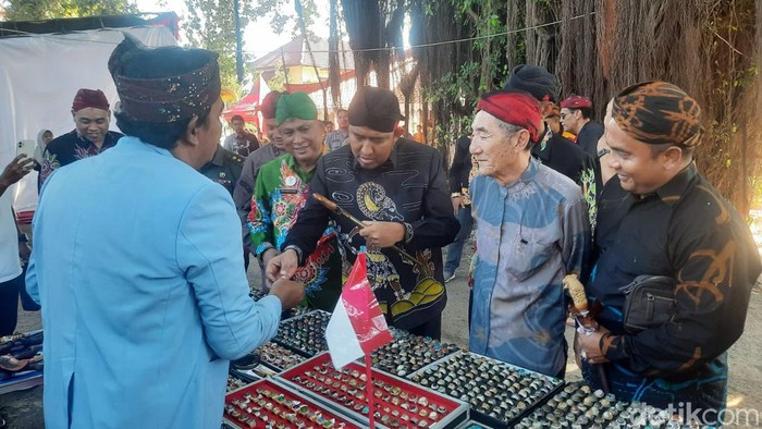 Bupati Sumenep Achmad Fauzi di pameran