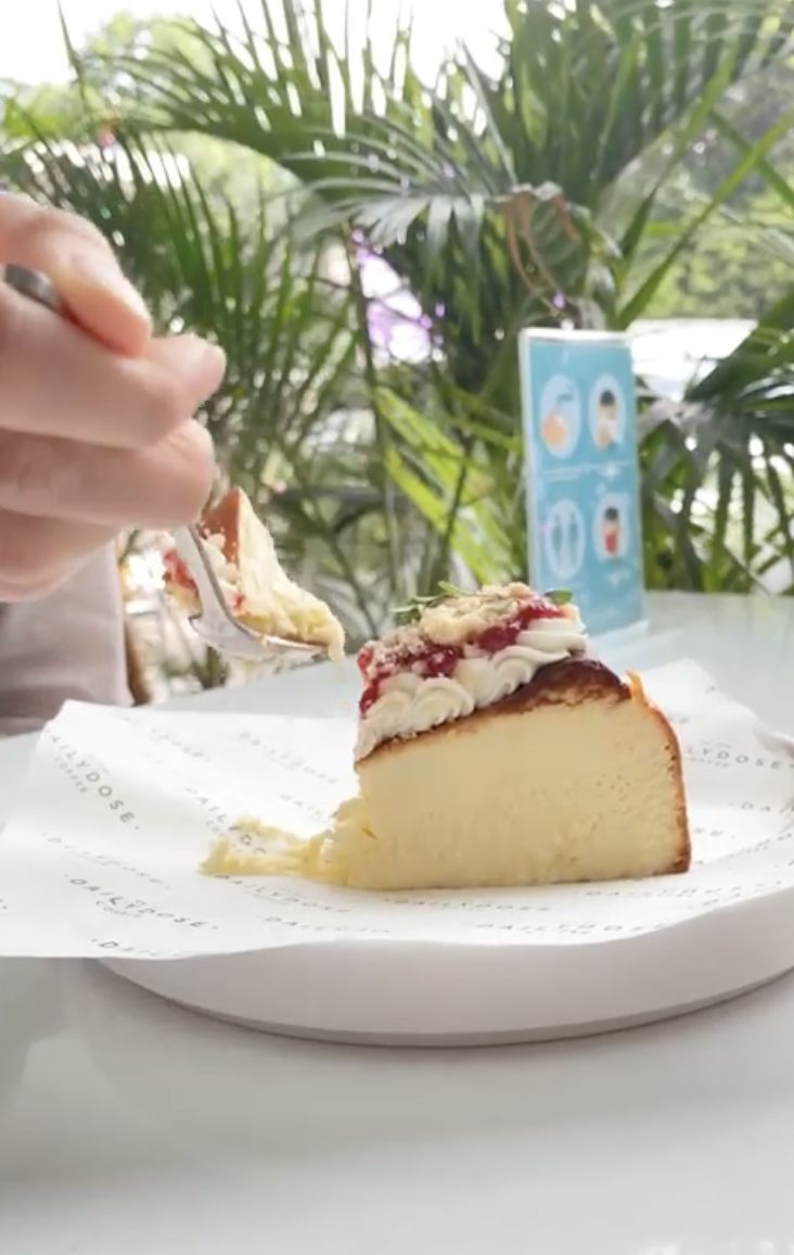 Cewek Kue Merapat! Ini 5 Tempat Makan Chiffon Korea hingga Cheesecake Enak