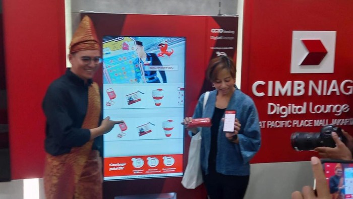 CIMB Niaga Fasilitasi Transaksi QRIS Cross-border bagi WNA di Indonesia CIMB Niaga memberikan kemudahan transaksi QRIS Cross-border bagi WNA dari Thailand dan Malaysia.