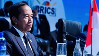 Jokowi menyoroti tatanan ekonomi dunia yang disebutnya sangat tidak adil. Terdapat jurang pembangunan yang semakin melebar, hingga jumlah kemiskinan dan angka kelaparan yang semakin tinggi.  