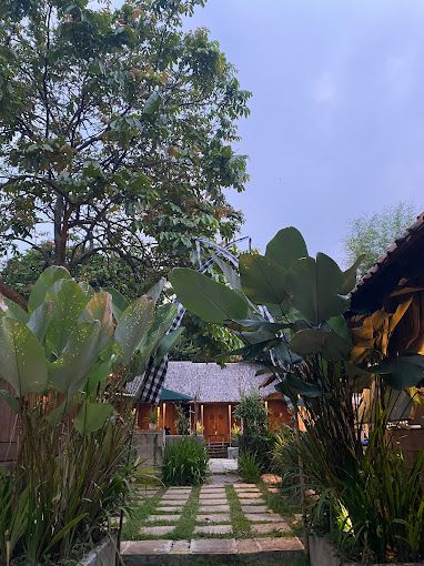 Kafe nuansa Bali di Bogor