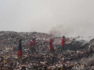 Sergapan ISPA Ancam Warga Terdampak Kebakaran TPA Sarimukti