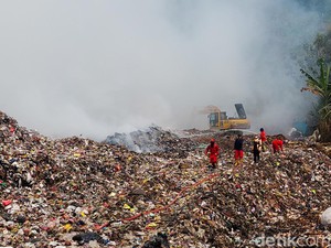 Kebakaran TPA Sarimukti Tak Kunjung Padam, Penampungan Sementara Disiapkan