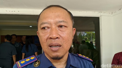 Kepala Kantor Kesyahbandaran dan Otoritas Pelabuhan Kelas III Lembar Captain Purgana. (Foto: Ahmad Viqi/detikBali)