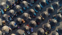 Hanya dari tahun 90-an abad yang lalu mutiara Eropa Mediterania ini dapat diakses oleh para pelancong yang penasaran. Mereka menemukan tanah yang menakjubkan dengan pegunungan, kota bertembok, dan pantai yang indah.