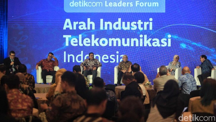 Arah industri telekomunikasi Indonesia dikupas tuntas detikcom Leaders Forum dengan para pemangku kebijakan dan pelaku industri terkait. Begini suasananya.