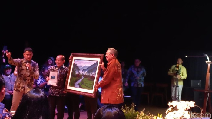 Lukisan SBY Dilelang di TIM