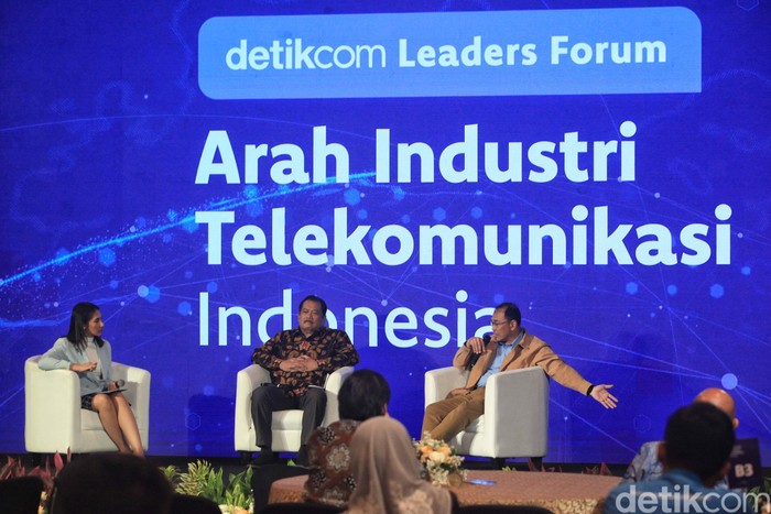 Sesi kedua detikcom Leaders Forum Arah Industri Telekomunikasi Indonesia digelar di Jakarta. Sesi ini bertema Challenges and Solutions for Improving Connectivity.