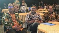 Sesi kedua detikcom Leaders Forum Arah Industri Telekomunikasi Indonesia digelar di Jakarta. Sesi ini bertema Challenges and Solutions for Improving Connectivity.