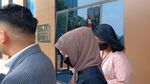 Oklin Fia Kini Tertunduk Lesu Usai Bikin Heboh Jilat Es Krim