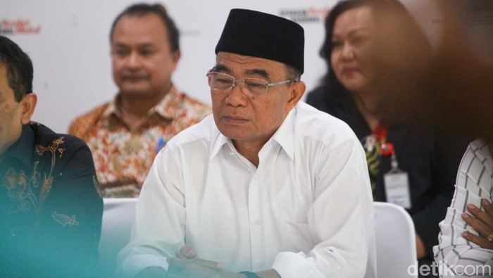 Pawai Reog Ponorogo Bakal Meriahkan Jakarta Minggu Ini Kemenko PMK bakal menggelar Pawai Budaya Reog Ponorogo di Jakarta akhir pekan ini. Pawai ini bertujuan membangun dukungan agar Reog Ponorogo menjadi WBTB UNESCO.