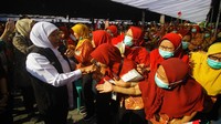 Sebanyak 9.259 pekerja pabrik rokok di Jawa Timur mendapat BLT Provinsi masing-masing sebesar Rp1,5 juta.