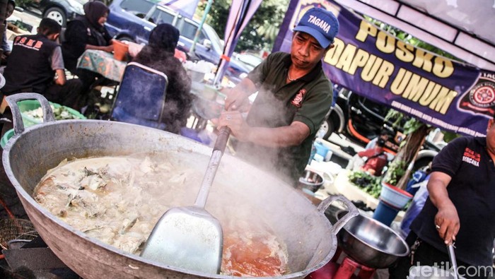 Ratusan Korban Kebakaran Gang Kober Mengungsi Di Kantor Walkot Jakpus