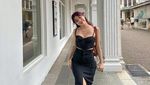 5 Potret Regina Phoenix, Anggota Girlband yang Hobi Berkuda
