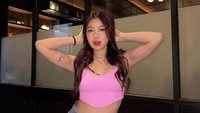 Regina Phoenix juga senang melihat artis-artis K-Pop hingga membawanya masuk Zirius. (Foto: dok Instagram)