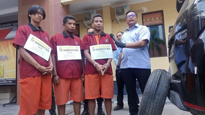 Tampang 3 kurir sabu 6,8 kg asal Aceh yang ditangkap di Palembang