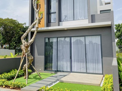Tanamas Boulevard Grand Wisata Bekasi