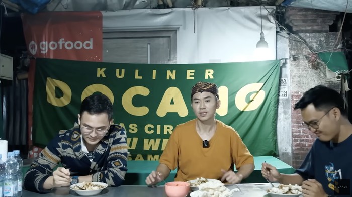Tatangga! Rafael Tan Puas Kulineran Kue Tapel hingga Docang di Cirebon