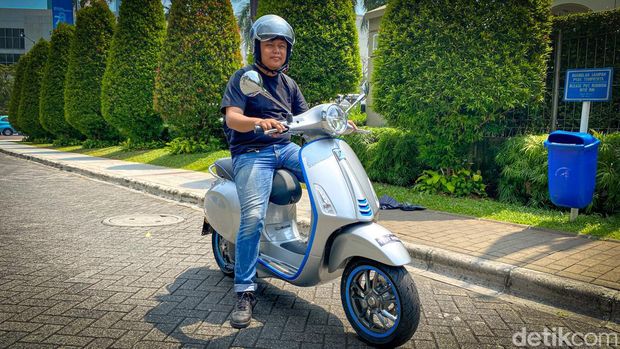 Test ride Vespa Elettrica