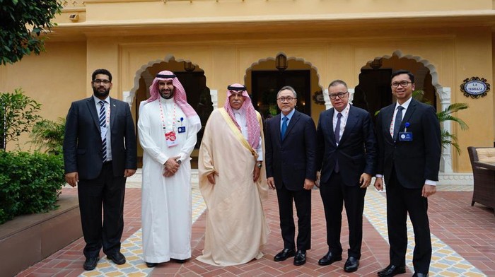 Upaya Meningkatkan Kerja Sama Perdagangan Indonesia-Saudi Upaya Meningkatkan Kerja Sama Perdagangan Indonesia-Saudi