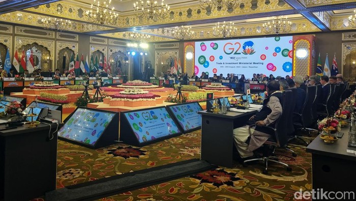 Menteri Perdagangan Zulkifli Hasan hadiri Trade and Investment Ministers Meeting (TIMM) G20 di Jaipur, India. Zulhas turut membawakan opening speech.