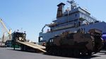 Alutsista Australia Bersandar di Tanjung Perak, Ada Apa?