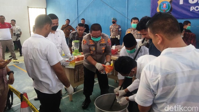 Barang bukti 16 Kg sabu dan 10 ribu butir pil ekstasi musnahkan Polres Tanjungbalai