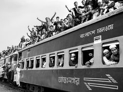 Jawara Kontes Foto Hitam Putih yang Mengesankan