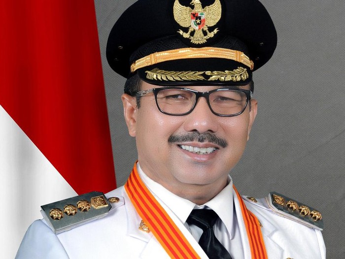 Bupati Pasaman, Benny Utama, mundur dari jabatannya