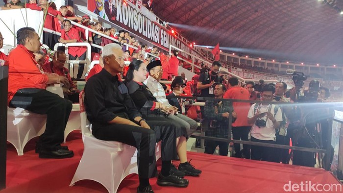 Ganjar Pranowo di lokasi apel pemenangan PDIP di Stadion Jatidiri, Semarang, Jumat (25/8/2023).