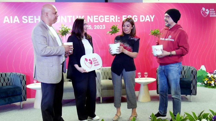 Inisiatif ESG Komitmen Mencapai Net Zero 2050 AIA Indonesia meluncurkan inisiatif ESG (Environment, Social, Governance) melalui program βAIA Sehat Untuk Negeriβ. Inisiatif ini untuk mendukung mencapai emisi net zero gas rumah kaca.