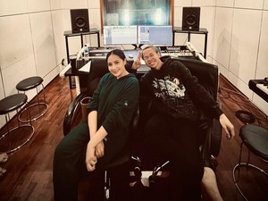 Produser Jerricoev Gandeng Nagita Slavina Hingga Dewa Budjana Isi Album Perdana