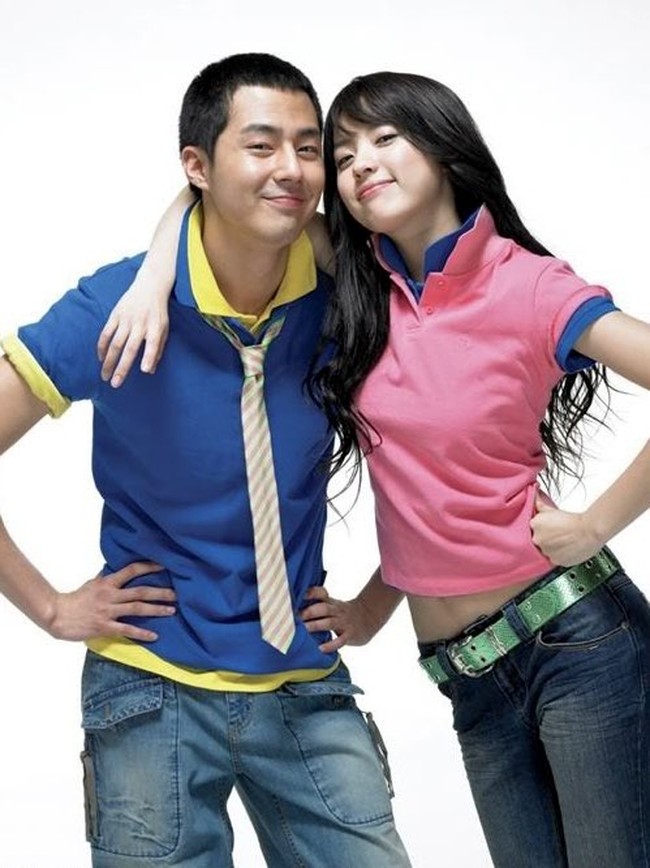 Jo In Sung dan Han Hyo Joo telah mengenal satu sama lain sejak lama. Keduanya pun dipasangkan sebagai suami istri dalam drama Korea Disney+ Moving.Foto: Instagram