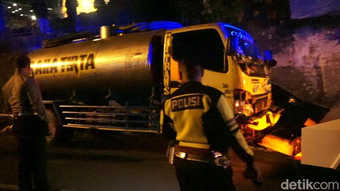 Kecelakaan maut truk tangki tabrak belasan penonton karnaval di Mojokerto