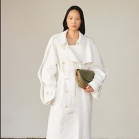 Inilah koleksi terbaru Stella McCartney Resort 2024 yang membawa tren Y2K. Stella juga mengatakam 90% material yang digunakannya untuk koleksi ini merupakan bahan yang ramah lingkungan. Foto: Dok. Stella McCartney.