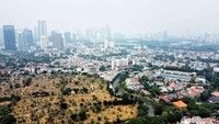 Kualitas udara di Jakarta sedang menjadi perbincangan publik. Direktur Jenderal Penegakan Hukum Lingkungan Hidup dan Kehutanan (Gakkum), Kementerian Lingkungan Hidup dan Kehutanan (KLHK), Rasio Ridho Sani, menyebut penyebab polusi udara adalah emisi kendaraan bermotor dan pembangkit listrik berenergi batubara.   