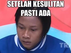 Meme yang Gambarkan Jungkir Baliknya Kehidupan, Tetap Menyerah!