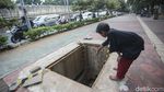 Nah Loh! Tutup Gorong-gorong Trotoar Menteng Pulo Dicuri