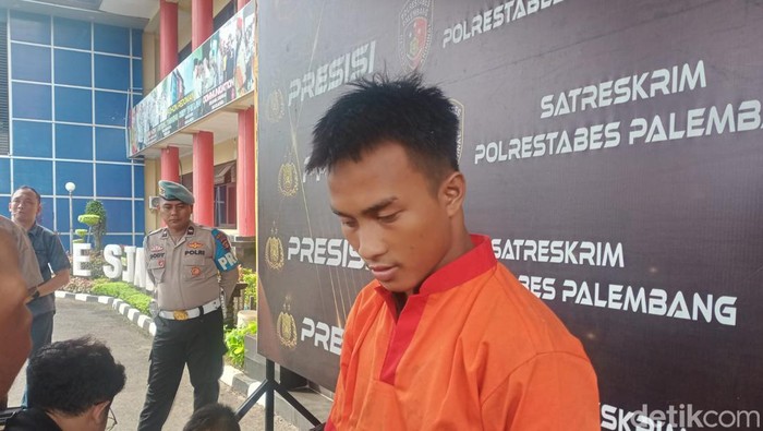 Tampang pelaku pencurian uang mantan bos Rp 200 juta.
