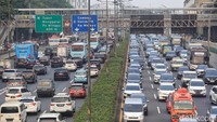 Diketahui, pada pertengahan tahun 2023 ini, tercatat ada 23 juta kendaraan di Jakarta.