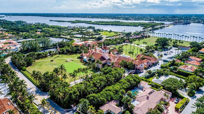 Rumah Mewah Donald Trump