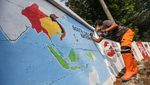 Sambut KTT ASEAN, Jalan di Jaktim Dipercantik dengan Mural
