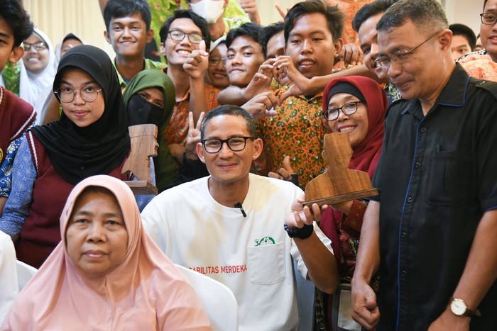 Sandiaga Uno
