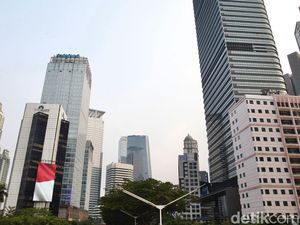 Pemprov DKI Bakal Semprot Air dari Gedung Tinggi untuk Atasi Polusi Udara