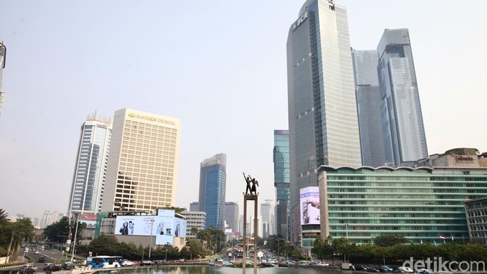 Solusi Atasi Polusi lewat Penyemprotan Air dari Gedung Tinggi Solusi Atasi Polusi lewat Penyemprotan Air dari Gedung Tinggi