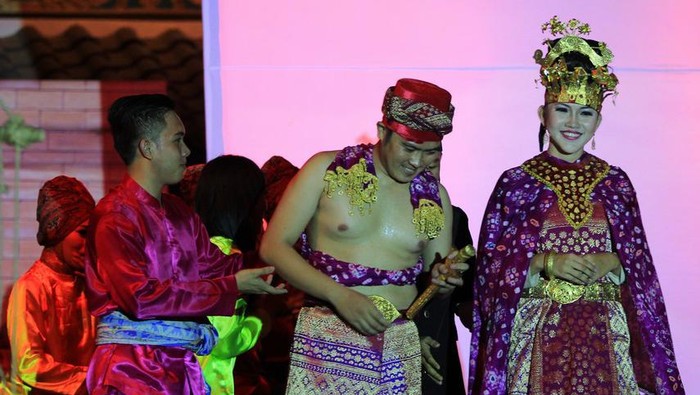 Tradisi Mandi Kasai Sumatera Selatan