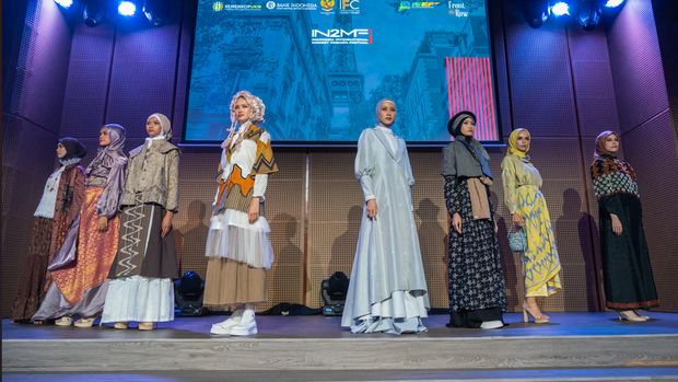 Trunk show koleksi Indonesia International Modest Festival (IN2Motion Fest) 2023, yang akan digelar di The Westin Hotel Vendome Paris pada 2 September 2023 mendatang.