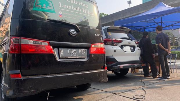 Uji coba tilang uji emisi di Terminal Blok M, Jaksel