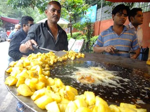 Akun TikTok Satan Food Ini Isinya Video Penjual Makanan Kaki Lima di India