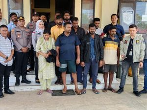 11 WNA India Ilegal di Baubau Korban Penipuan Agen dari Indonesia
